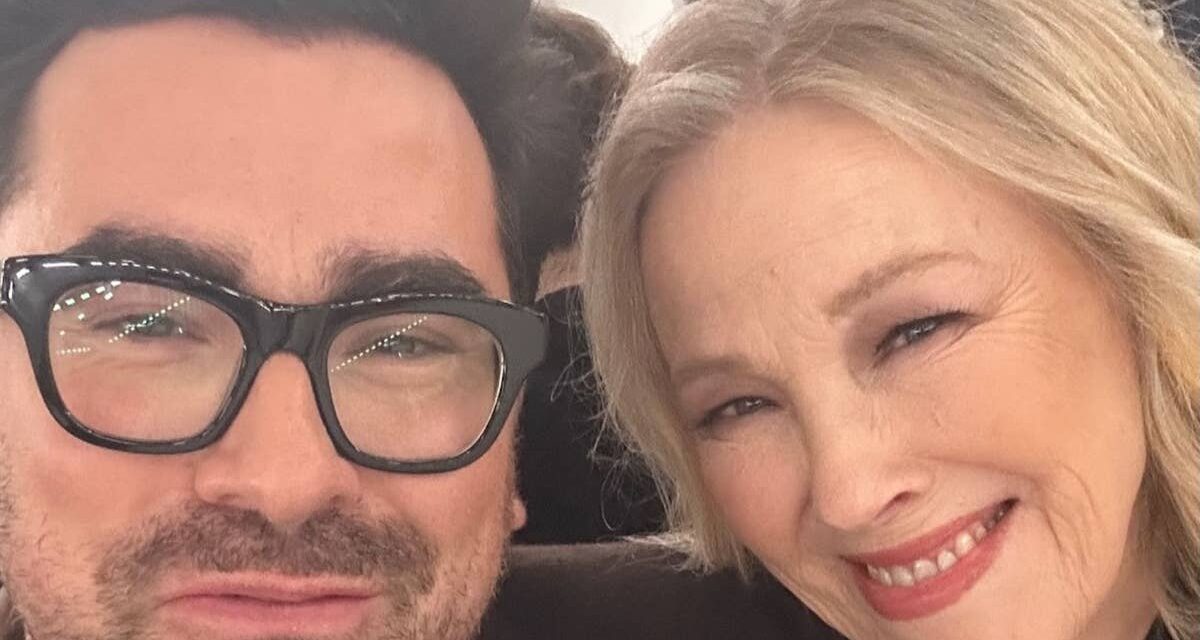 Dan Levy se souvient de Catherine O&rsquo;Hara, co-star « irremplaçable » de Schitt&rsquo;s Creek – regardez