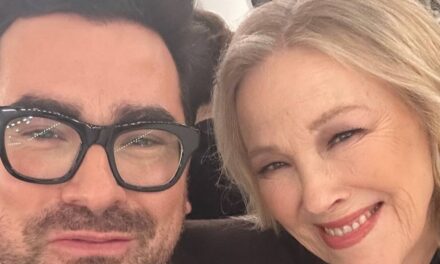 Dan Levy se souvient de Catherine O&rsquo;Hara, co-star « irremplaçable » de Schitt&rsquo;s Creek – regardez