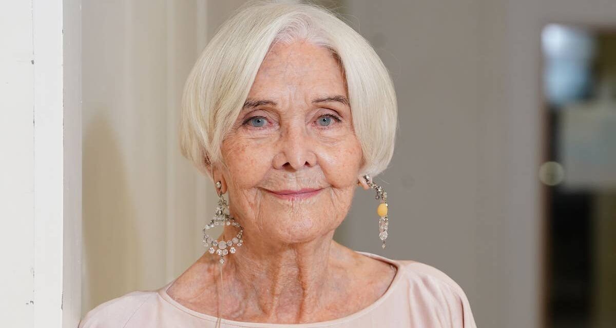 Rencontrez les trois enfants de Sheila Hancock qu&rsquo;elle partage avec son défunt ex-mari – dont sa fille, actrice qui a joué dans Love Actually