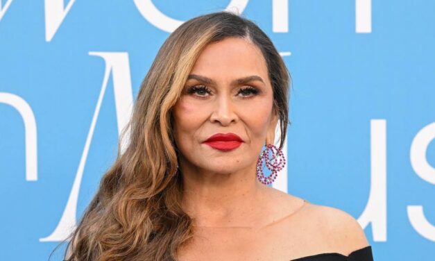 Tina Knowles révèle qu&rsquo;elle a envoyé Beyoncé et Solange en thérapie