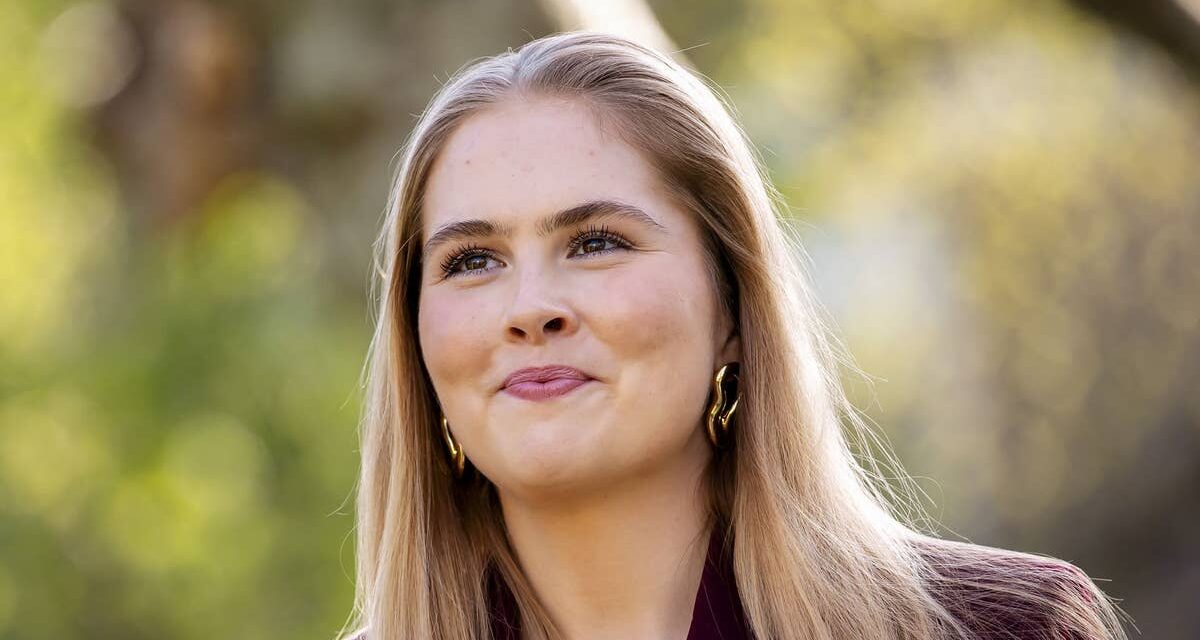 La princesse Amalia, 22 ans, signale un « changement » pour la future monarchie – en body moulant et sac Zara