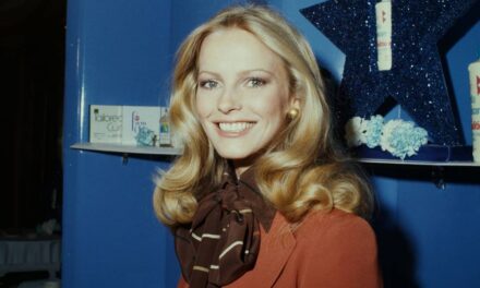 Rencontrez le seul enfant de la star de Charlie&rsquo;s Angel, Cheryl Ladd, une actrice primée qui a joué aux côtés de Kurt Russell