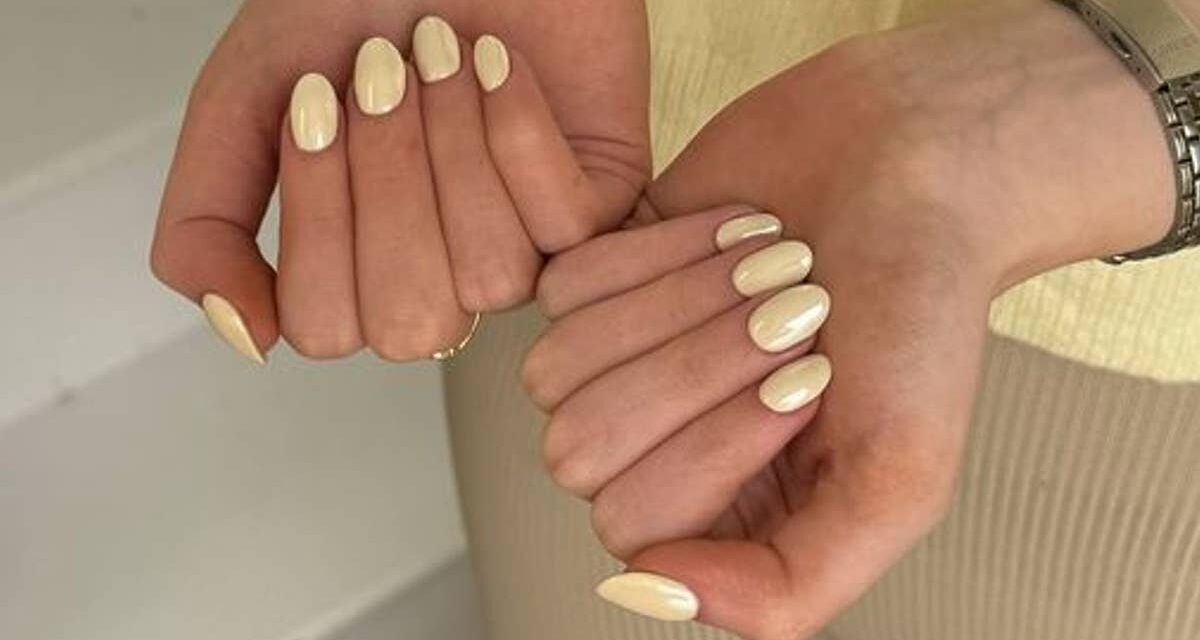 Abandonnez les tons hivernaux : 17 looks d&rsquo;ongles qui rehaussent l&rsquo;humeur pour le printemps 2026