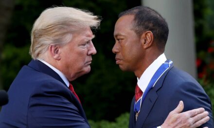 L&rsquo;appel de Tiger Woods à Donald Trump découvert alors que l&rsquo;arrestation d&rsquo;une légende du golf en état d&rsquo;ébriété prend une tournure choquante