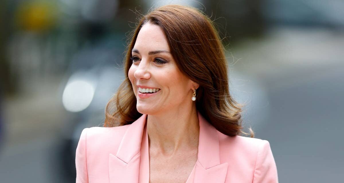 La surprenante robe Alessandra Rich de Kate Middleton est un triomphe du Vendredi Saint