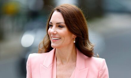 La surprenante robe Alessandra Rich de Kate Middleton est un triomphe du Vendredi Saint