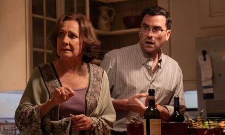 Les téléspectateurs de Netflix sont accros au nouveau thriller comique à couper le souffle Big Mistakes