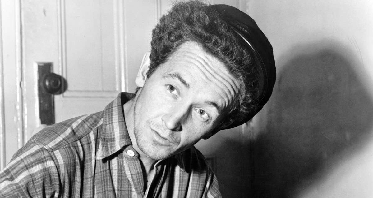 Rencontrez les huit enfants du regretté chanteur Woody Guthrie, dont deux sont eux-mêmes des musiciens célèbres