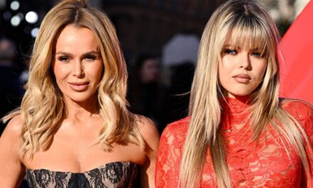 Amanda Holden étourdit aux côtés de son imposante fille mannequin Lexi, 20 ans, en dentelle rouge racée