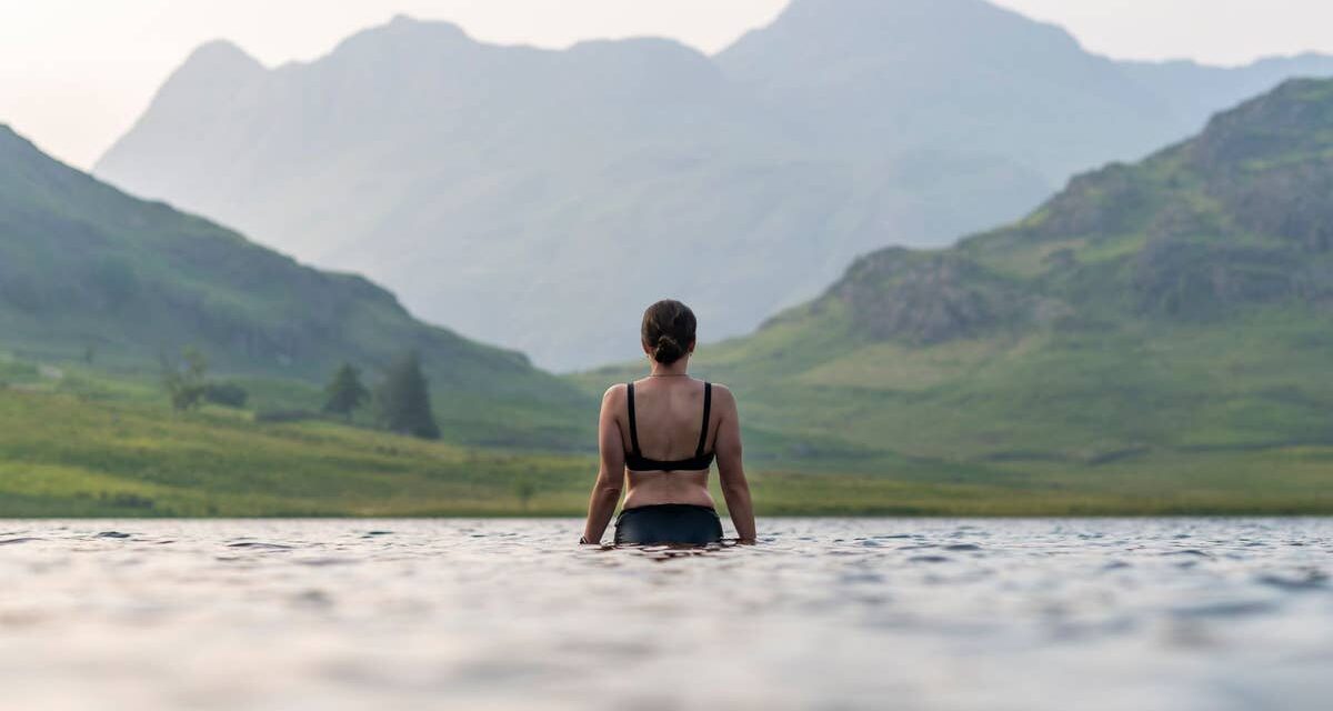 Pourquoi la natation en eau froide peut aider à soulager les symptômes de la périménopause
