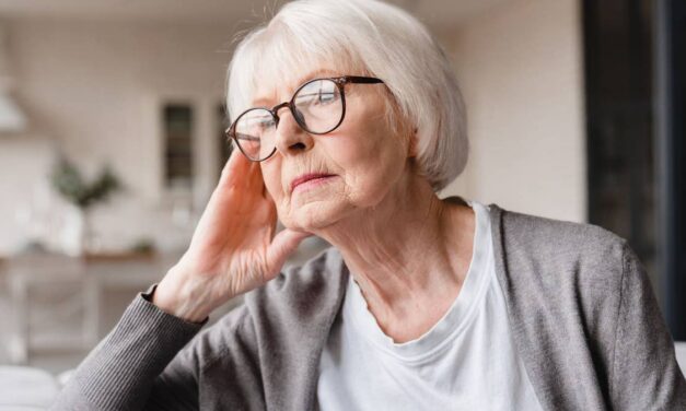 Un gériatre prévient que cette émotion silencieuse déclenche la maladie d&rsquo;Alzheimer : « C&rsquo;est aussi risqué que le diabète »