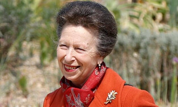 La princesse Anne adresse un message personnel à Sir David Attenborough