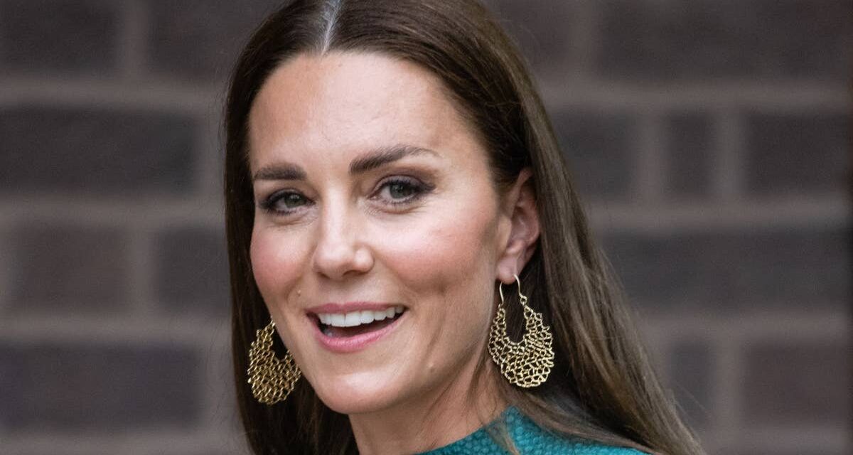 La robe « pin-up » dos nu de Kate Middleton qu&rsquo;elle ne porterait pas en 2026
