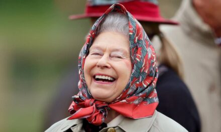 La photo de la cascade de la reine Elizabeth II en 1971 laisse les fans fascinés