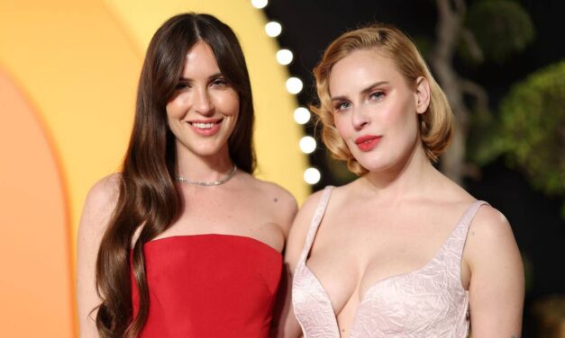 Tallulah et Scout Willis portent des bikinis audacieux sur des photos de vacances ensoleillées : « les gurls de Floride »