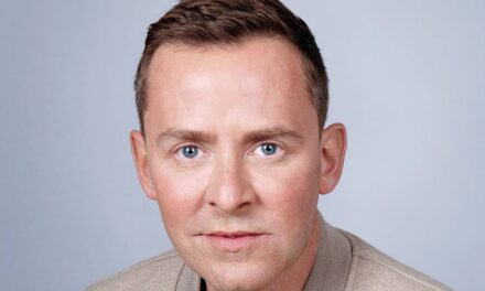 Nouveau coup dur pour Scott Mills après les allégations d&rsquo;inconduite de la BBC et la hache