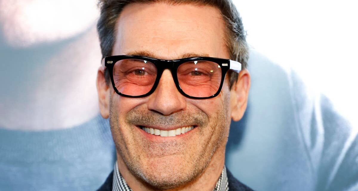 Le point de vue inattendu de la star de Mad Men, Jon Hamm, sur le vieillissement : « Je l&rsquo;ai bien mérité »