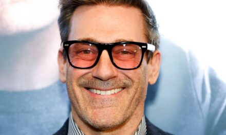 Le point de vue inattendu de la star de Mad Men, Jon Hamm, sur le vieillissement : « Je l&rsquo;ai bien mérité »