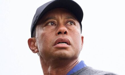 De nouvelles images de la caméra corporelle de Tiger Woods publiées montrent un test de sobriété après un accident et une arrestation