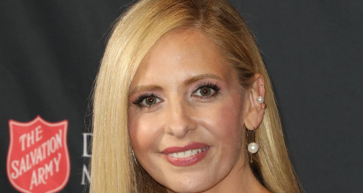 Le cadeau d&rsquo;anniversaire « emblématique » de Sarah Michelle Gellar par sa fille adolescente fait que les fans disent tous la même chose
