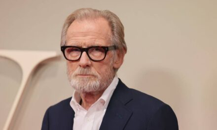Rencontrez la célèbre fille actrice de Bill Nighy – à qui il a essayé de mettre en garde contre le fait d&rsquo;agir