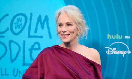 Jane Kaczmarek de Malcolm in the Middle a trouvé l&rsquo;amour après son divorce avec la star de la télévision – avec son amie du lycée !