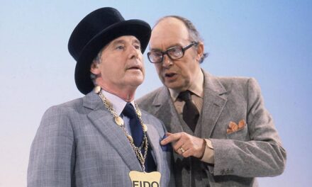 Les vrais noms des comédiens des années 70, Eric Morecambe et Ernie Wise, révélés