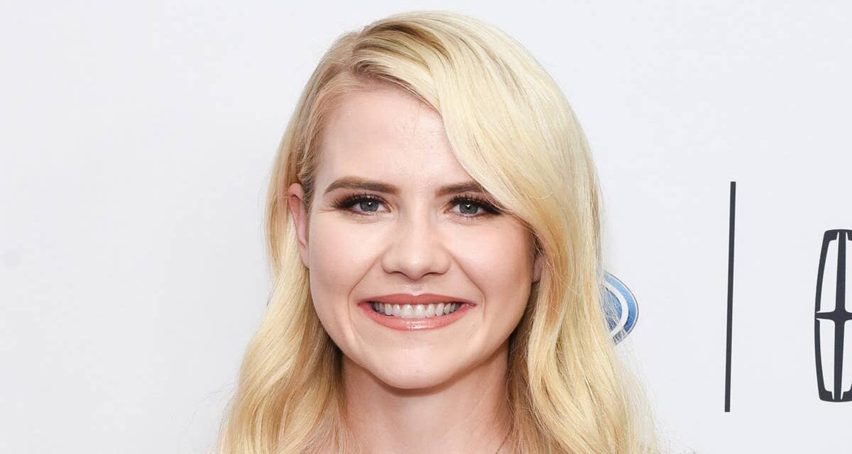 Elizabeth Smart présente son physique incroyablement musclé lors d&rsquo;une compétition de musculation