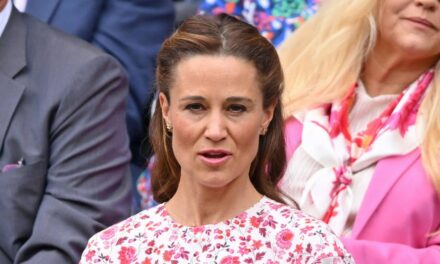 La bataille continue de Pippa Middleton et de son mari James avec les habitants dans la maison familiale de 15 millions de livres sterling