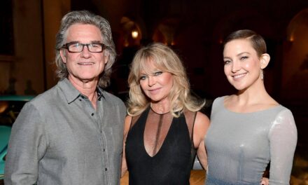 Les moments les plus doux de la fille d&rsquo;anniversaire Kate Hudson avec Goldie Hawn et Kurt Russell sur des photos rares