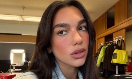 La sœur modèle rarement vue de Dua Lipa est aussi belle qu&rsquo;elle sur de nouvelles photos