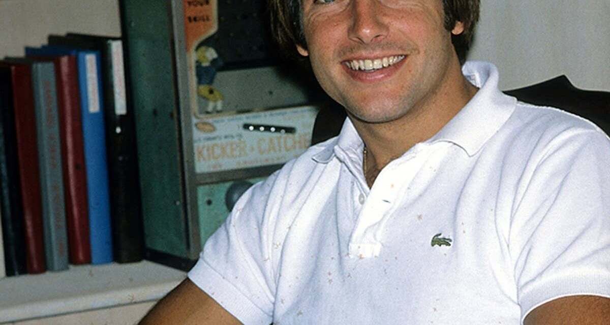 Mark Harmon revisite son travail régulier avant la renommée du NCIS – et comment il l&rsquo;a quitté