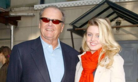 La fille de Jack Nicholson partage une photo ultra-rare de son père solitaire à l&rsquo;occasion de son 89e anniversaire