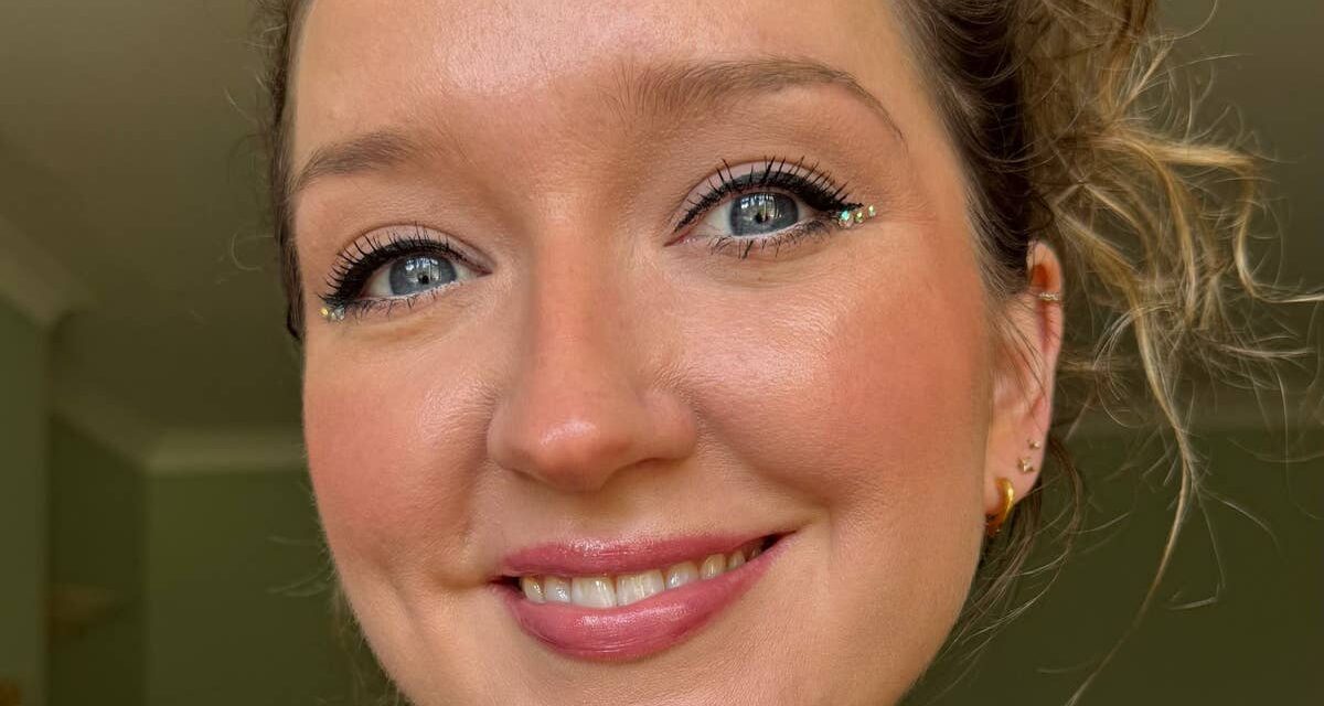 8 ans après avoir reçu un diagnostic de rosacée, j&rsquo;ai trouvé trois astuces qui fonctionnent – ​​et une qui ne fonctionne certainement pas