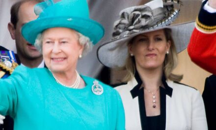 La maison de 120 chambres de la duchesse Sophie au bord du lac, que la reine Elizabeth a refusée