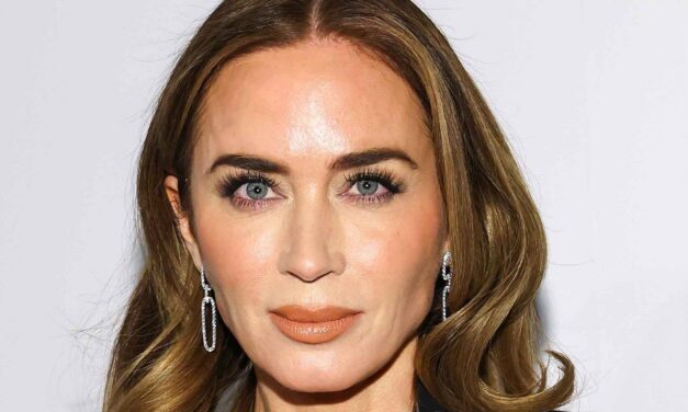 Le secret à 13 $ des cheveux brillants et jeunes d&rsquo;Emily Blunt – et il aide également à lutter contre la casse des cheveux