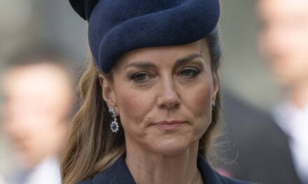 L&rsquo;erreur surprenante de Kate Middleton à l&rsquo;Anzac Day remarquée par les fans aux yeux d&rsquo;aigle