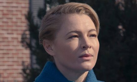 Les téléspectateurs sont devenus accros à The Testaments après une première de 3 épisodes digne d&rsquo;une frénésie