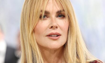 Pourquoi la crinière du Met Gala de Nicole Kidman est le geste de pouvoir ultime pour les femmes de plus de 50 ans