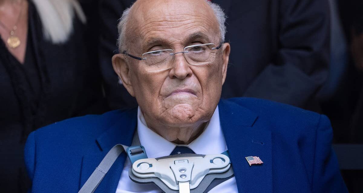 Rencontrez les 2 ex-enfants et les 3 ex-femmes de Rudy Giuliani au milieu d&rsquo;une grave crise de santé