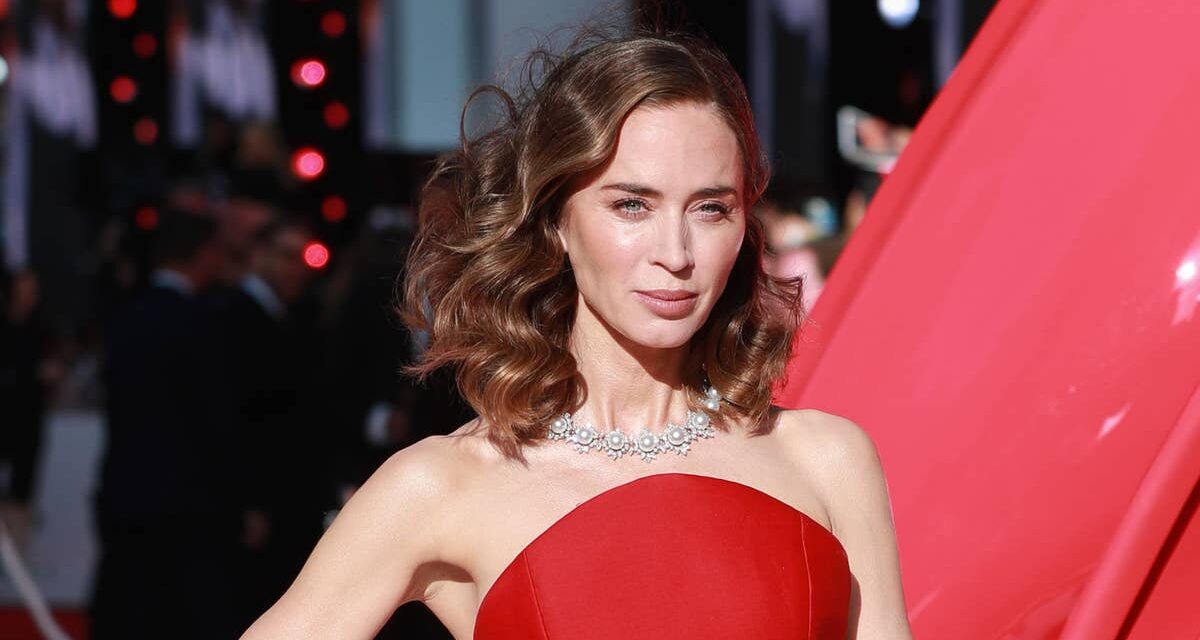 Je suis une maman d&rsquo;âge mûr stressée et j&rsquo;ai essayé le truc de tapotement Devil Wears Prada 2 d&rsquo;Emily Blunt.