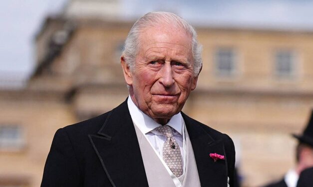 Le roi Charles assistera à l&rsquo;ouverture officielle du Parlement au milieu de la crise de leadership de Keir Starmer