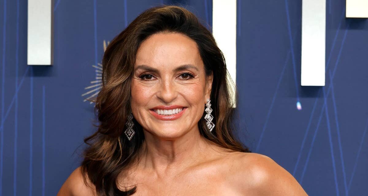 Mariska Hargitay fait ses débuts avec un « nouveau montage » super court et les fans se déchaînent