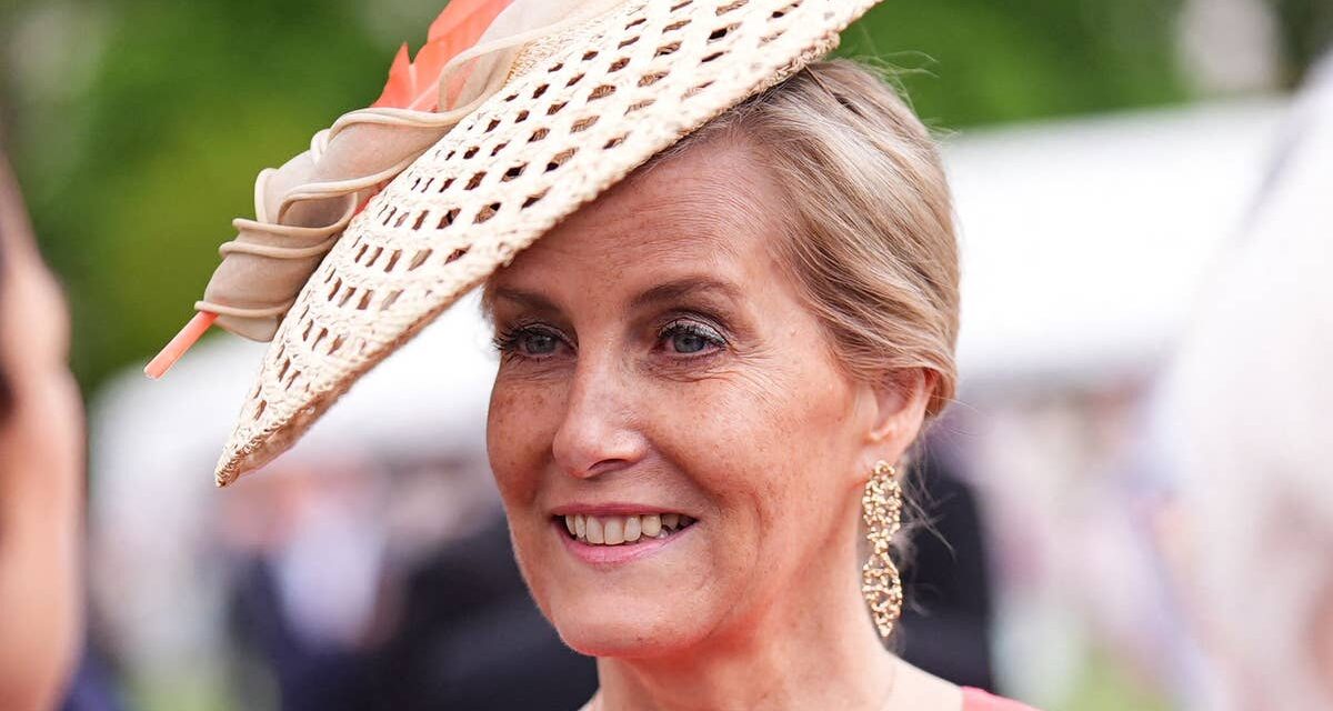 La duchesse Sophie donne le coup d&rsquo;envoi de la saison des garden-partys