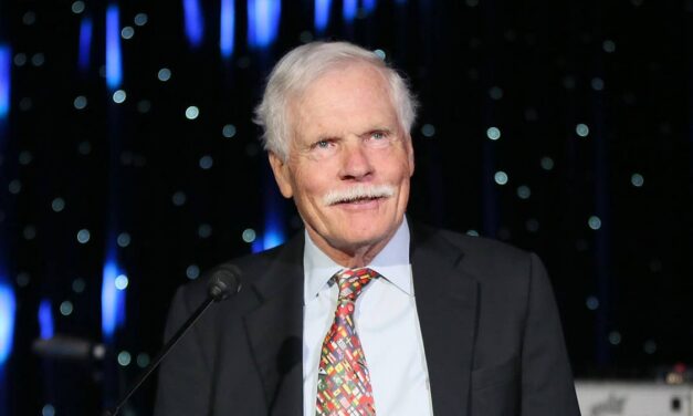 Ted Turner, fondateur pionnier de CNN et ex de Jane Fonda, est décédé à 87 ans