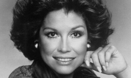 Seuls les vrais fans de télévision des années 70 peuvent nommer ces stars du petit écran – de combien vous souvenez-vous ?