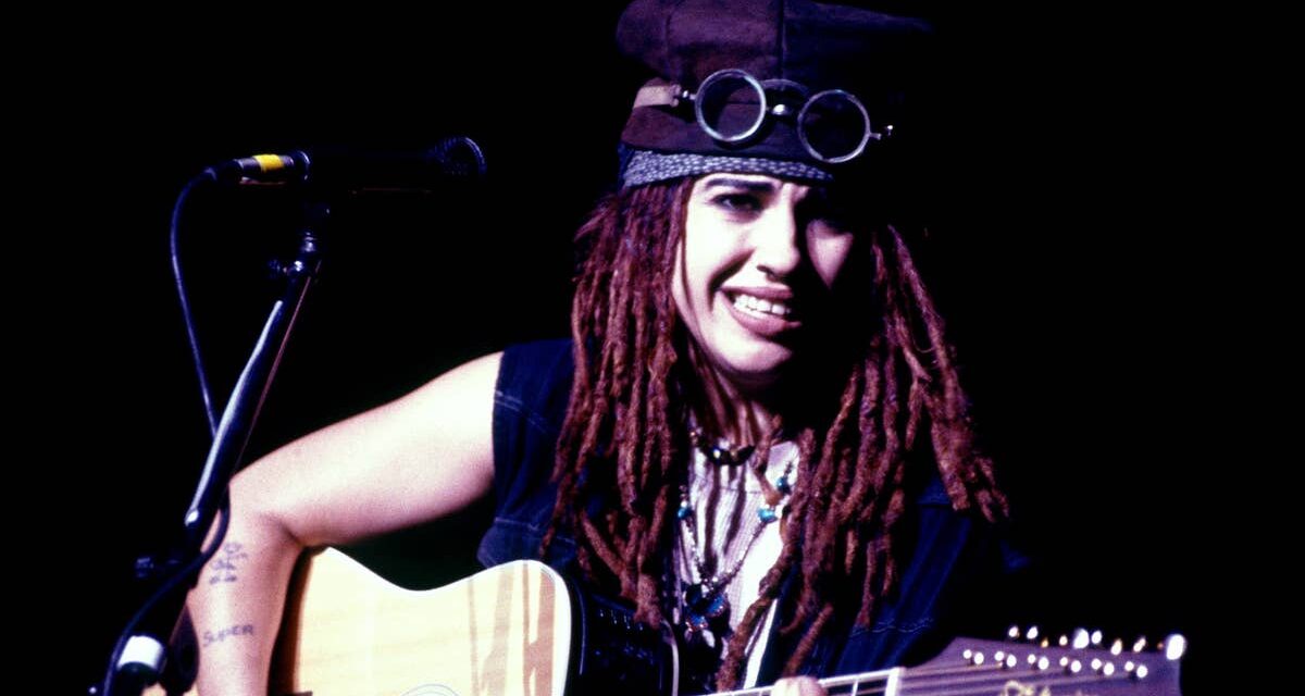 Linda Perry, chanteuse de 4 Non Blondes, 61 ans, n&rsquo;a pas vieilli d&rsquo;un jour