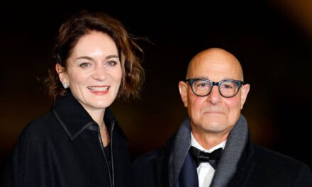 Stanley Tucci révèle un écart d&rsquo;âge d&rsquo;environ 21 ans avec sa femme Felicity Blunt