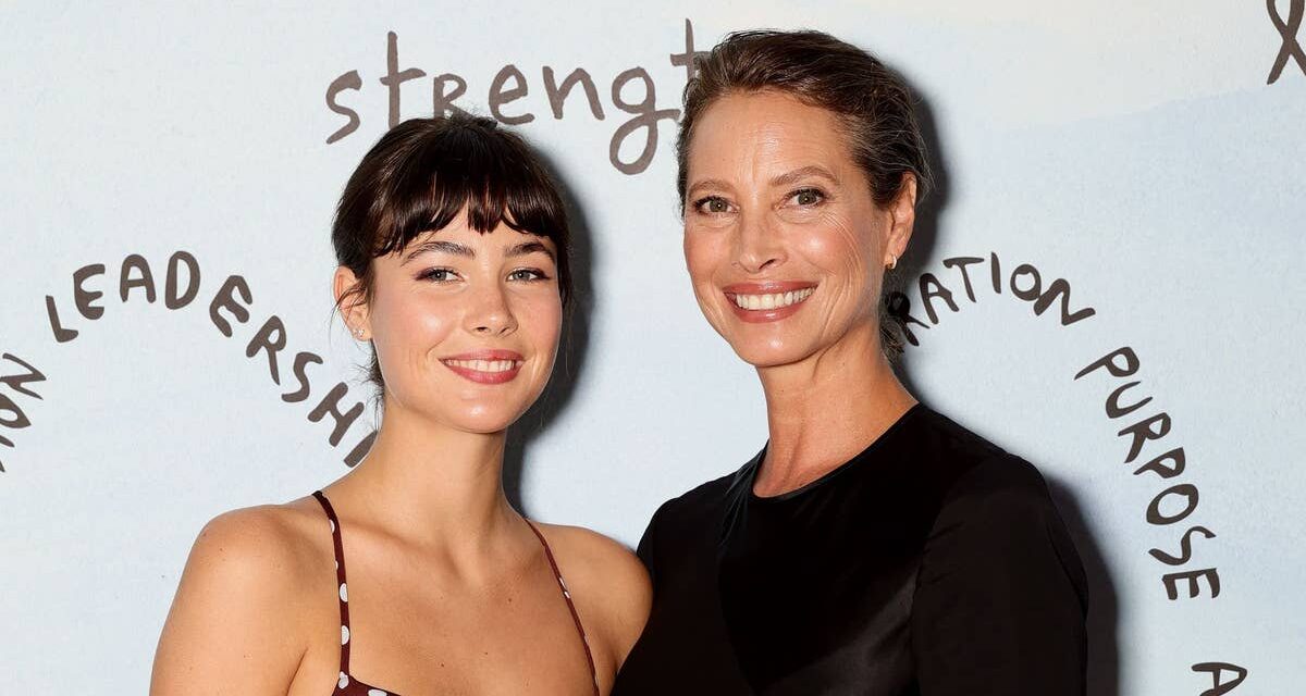 Christy Turlington célèbre l&rsquo;énorme étape de sa fille mannequin : « Ce moment est profond »