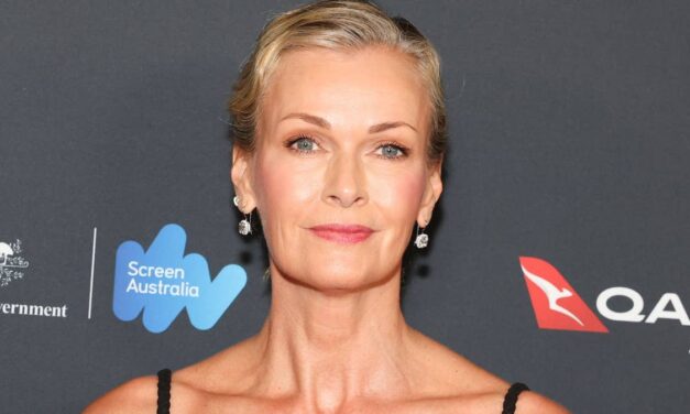 Rencontrez les trois enfants du mannequin des années 90 Sarah Murdoch